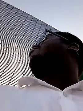 Jeanlaurent972 online show from November 6, 2025, 8:54 pm