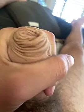 Julian 23312 online show from March 26, 2026, 7:08 pm