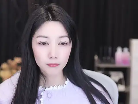 Nuyoah-77 online show from January 8, 2026, 1:57 pm