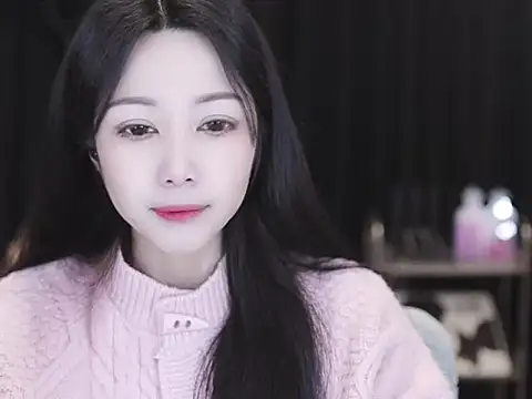 Nuyoah-77 online show from March 4, 2026, 3:34 am