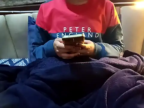 GoldnessAishu online show from December 5, 2024, 8:55 pm