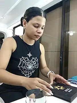 Snapshot of LadyAvalon chatting on September 28, 2025, 5:51 pm LadyAvalon online show from September 28, 2025, 5:51 pm