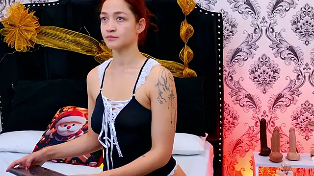 SaaraBrown online show from December 16, 2025, 8:36 pm