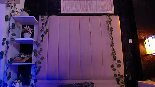 Mia Rinn online show from January 31, 2025, 6:57 pm