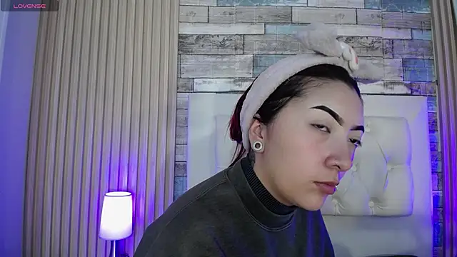 Mia Rinn online show from February 19, 2026, 6:59 pm