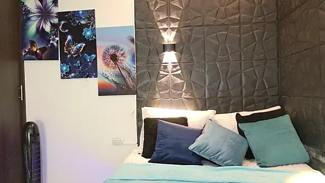 graceymilf666 online show from September 16, 2025, 11:22 am