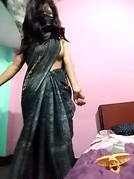 Hotty-Divya online show from September 25, 2025, 3:05 pm