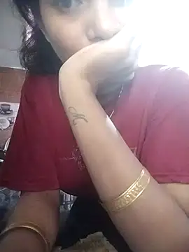 Hotty-Divya online show from October 8, 2025, 6:44 am