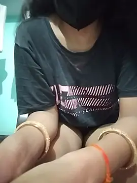 Hotty-Divya online show from July 20, 2026, 2:48 am