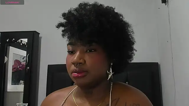 Snapshot of Natassha_brown1 chatting on October 20, 2025, 11:16 pm Natassha brown1 online show from October 20, 2025, 11:16 pm