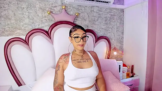 Mia Jansen online show from April 8, 2026, 3:12 pm