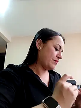 Lesly 10- online show from March 10, 2025, 10:45 pm