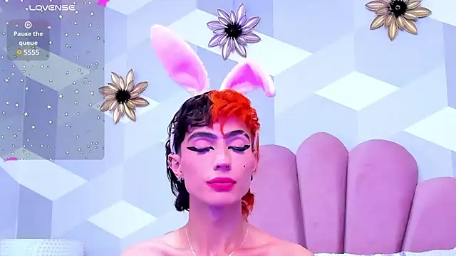 KylieMonnett online show from February 17, 2025, 5:36 am