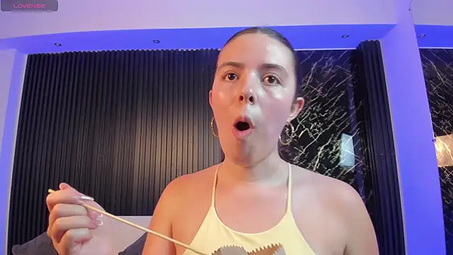 Lyssa Muller online show from January 17, 2025, 10:23 pm