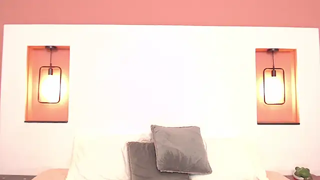 Miley Collins online show from December 12, 2024, 11:14 pm