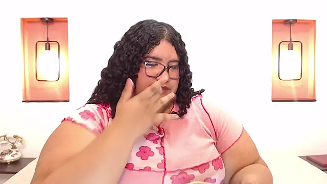 Miley Collins online show from January 18, 2025, 2:36 am