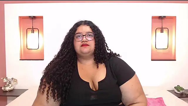 Miley Collins online show from March 7, 2025, 10:10 pm