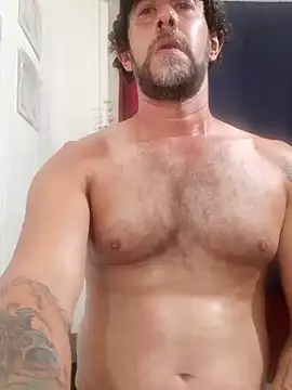 yezz3011 online show from February 17, 2025, 9:19 pm