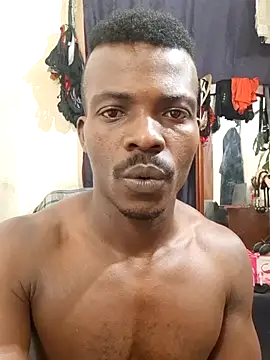 yezz3011 online show from November 21, 2025, 9:13 pm