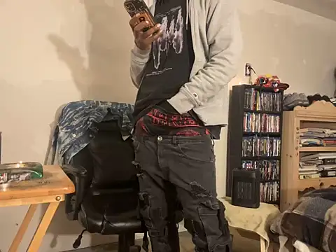 SluttyLyfe4L online show from December 1, 2024, 7:36 pm