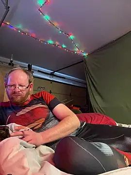 theoneandonlyniko online show from December 5, 2024, 8:44 pm