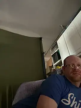 theoneandonlyniko online show from April 12, 2026, 10:04 pm