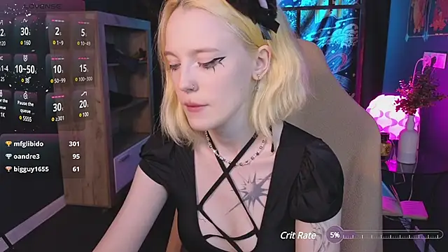 Snapshot of Crackling_Tatii chatting on December 6, 2024, 3:19 am Crackling Tatii online show from December 6, 2024, 3:19 am