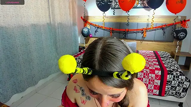 martina lujann online show from October 6, 2025, 1:30 pm