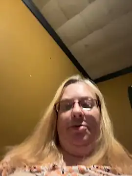 Snapshot of CherishWilliams chatting on May 3, 2026, 1:11 am CherishWilliams online show from May 3, 2026, 1:11 am