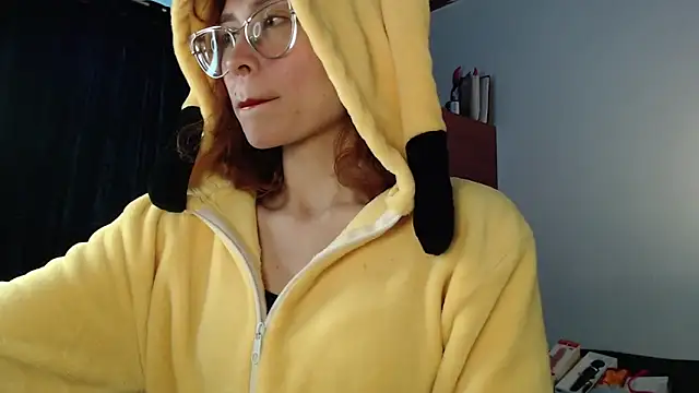 alessandra shayk6 online show from September 12, 2025, 3:23 pm