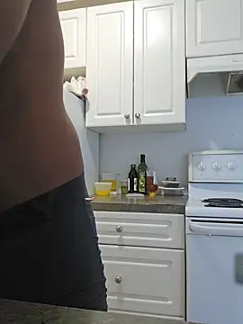 Keshuloveyou online show from December 25, 2024, 7:56 pm