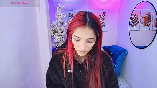 Dafne huges online show from October 18, 2025, 7:25 pm