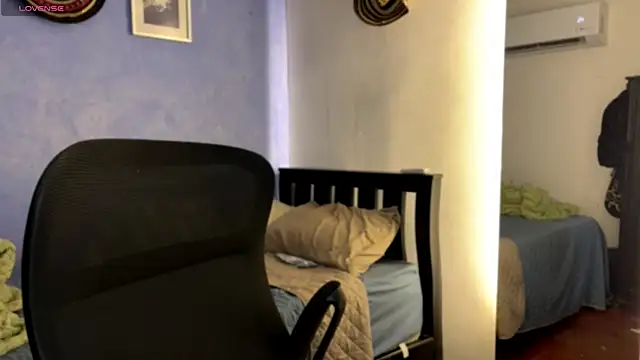 Xander bonnet1 online show from September 10, 2025, 11:54 am