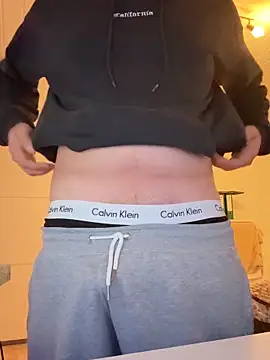 Snapshot of JuNIs_ chatting on September 23, 2025, 9:18 pm JuNIs online show from September 23, 2025, 9:18 pm