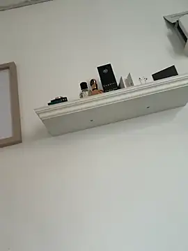 Snapshot of JuNIs_ chatting on November 13, 2025, 12:15 pm JuNIs online show from November 13, 2025, 12:15 pm