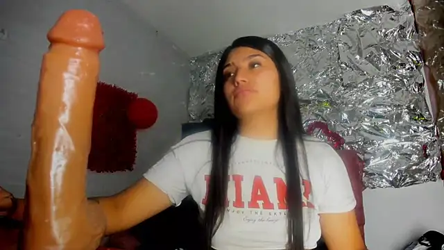 SarahStones online show from March 26, 2026, 4:07 am