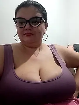 Madisonpalacio online show from October 22, 2025, 2:01 am