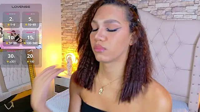 Sara-Smith- online show from April 28, 2026, 12:10 pm