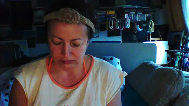 MariaAnaSunshine online show from November 10, 2025, 7:29 am