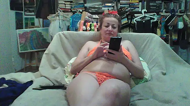 Snapshot of MariaAnaSunshine chatting on March 18, 2026, 5:49 pm MariaAnaSunshine online show from March 18, 2026, 5:49 pm