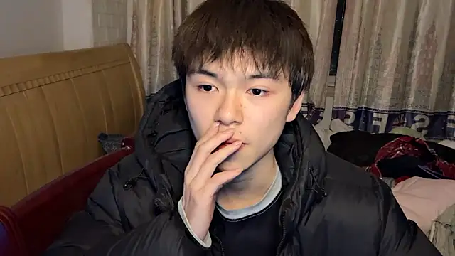 xiaottt1918 online show from January 24, 2025, 2:41 pm