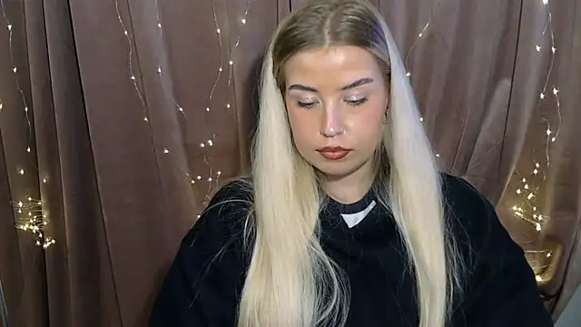 KristyHoney online show from December 12, 2024, 9:48 pm