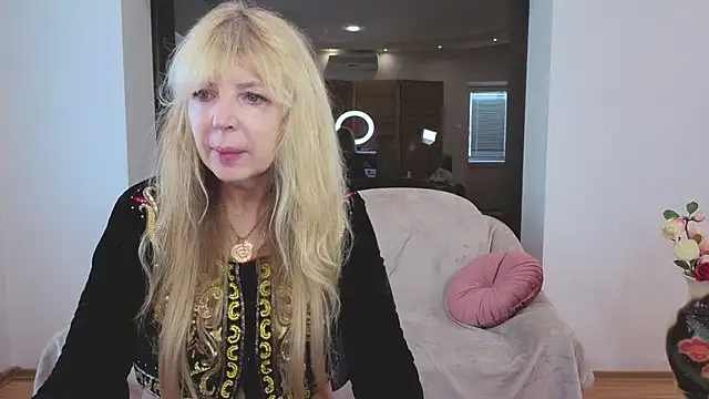 Snapshot of Anna_Diax chatting on September 20, 2025, 11:55 am Anna Diax online show from September 20, 2025, 11:55 am