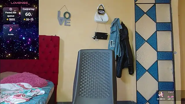 cristinamontiel online show from February 13, 2025, 2:20 pm