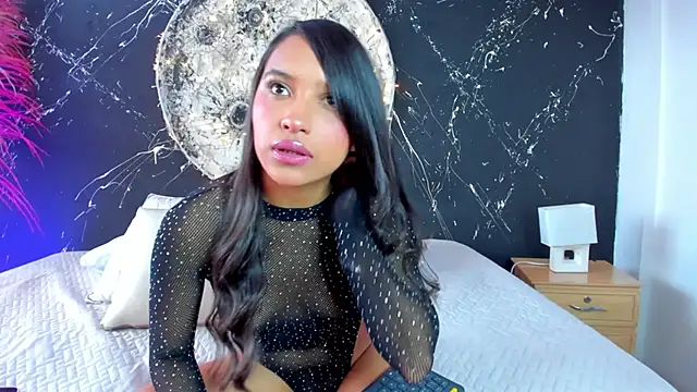 RoxyRoss  online show from December 2, 2025, 2:34 pm