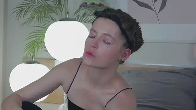 AshleyDouglas online show from March 15, 2025, 4:24 am