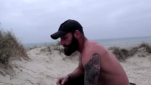 Snapshot of AnodicDemotic chatting on October 12, 2025, 9:30 am AnodicDemotic online show from October 12, 2025, 9:30 am