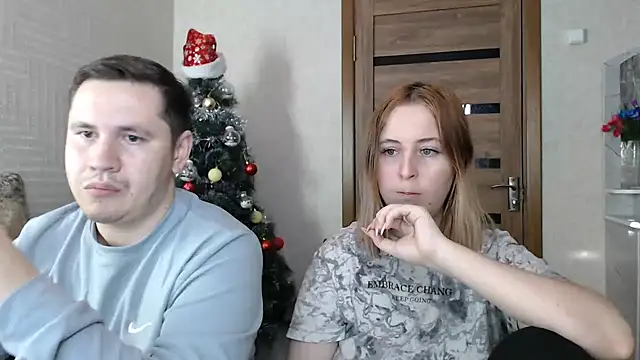Snapshot of Kristy-Max chatting on December 17, 2024, 6:56 am Kristy-Max online show from December 17, 2024, 6:56 am