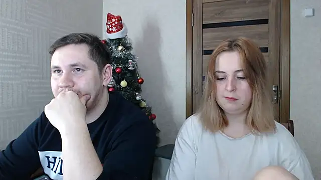 Snapshot of Kristy-Max chatting on December 20, 2024, 7:28 pm Kristy-Max online show from December 20, 2024, 7:28 pm