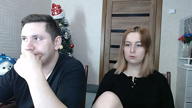 Snapshot of Kristy-Max chatting on December 22, 2024, 4:06 pm Kristy-Max online show from December 22, 2024, 4:06 pm